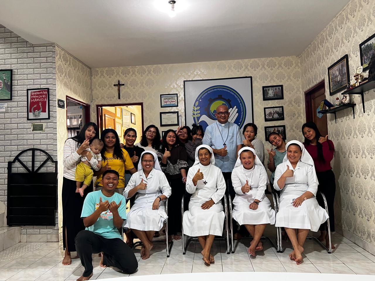 MILAN CALL JAKARTA: THE MISSION OF PADRE PASCHALIS SATURNUS: BREAKFING THE TRAFFIC OF HUMAN VIEWS